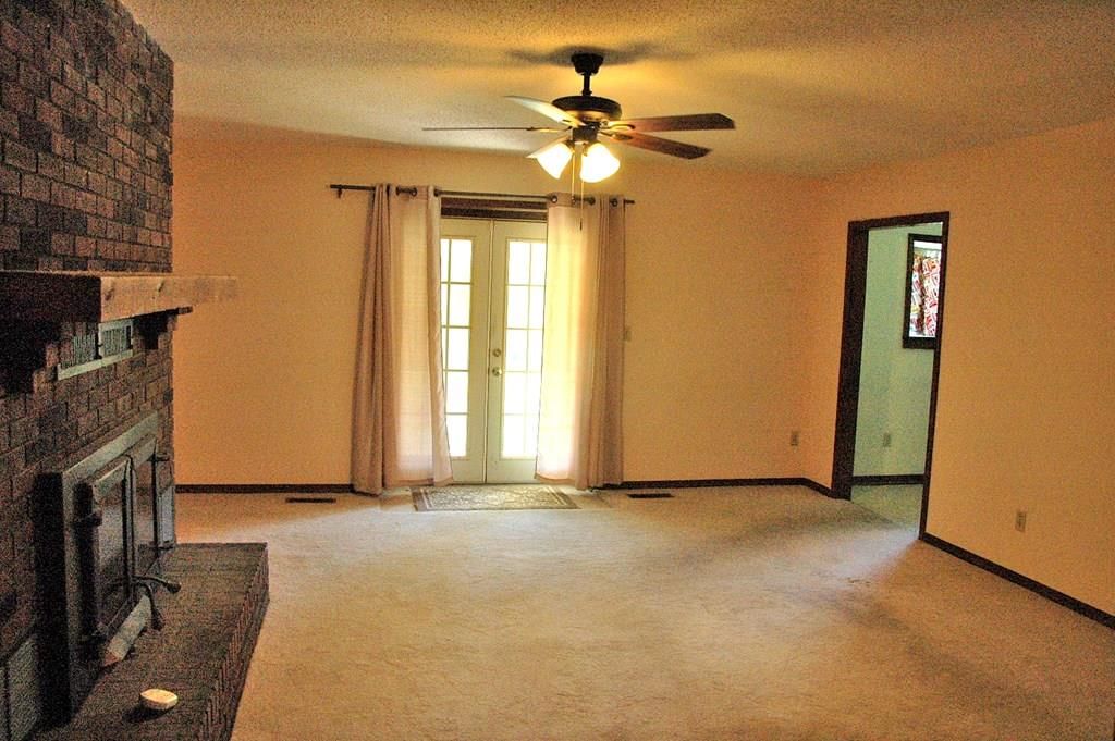 3314 Clark Avenue — photo 6