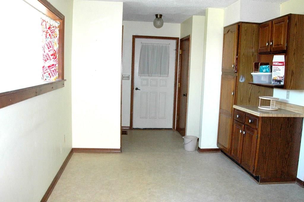 3314 Clark Avenue — photo 7