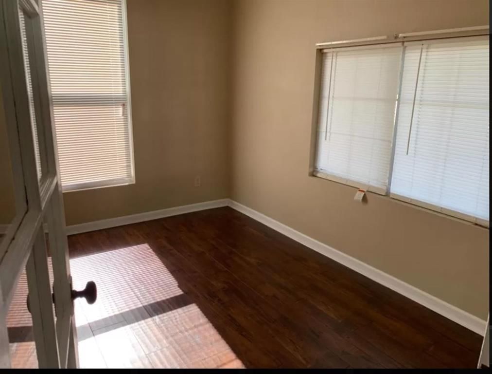 1223 Bridge Street — photo 13