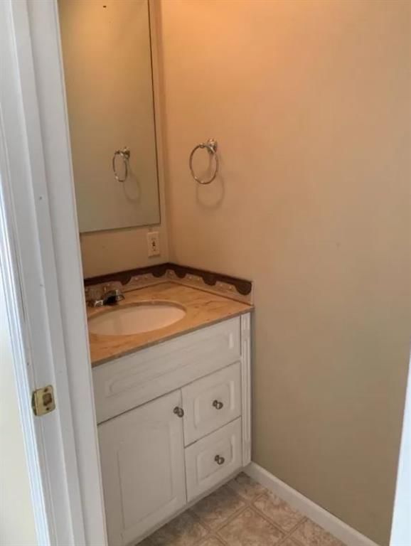 1223 Bridge Street — photo 16