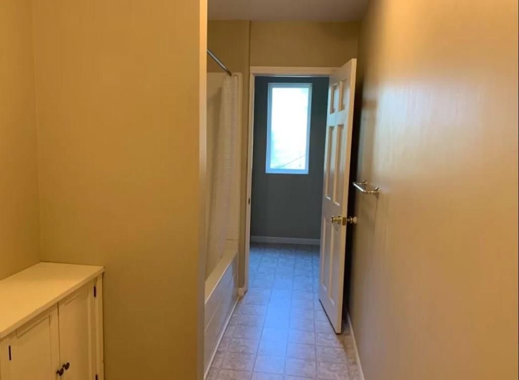 1223 Bridge Street — photo 20