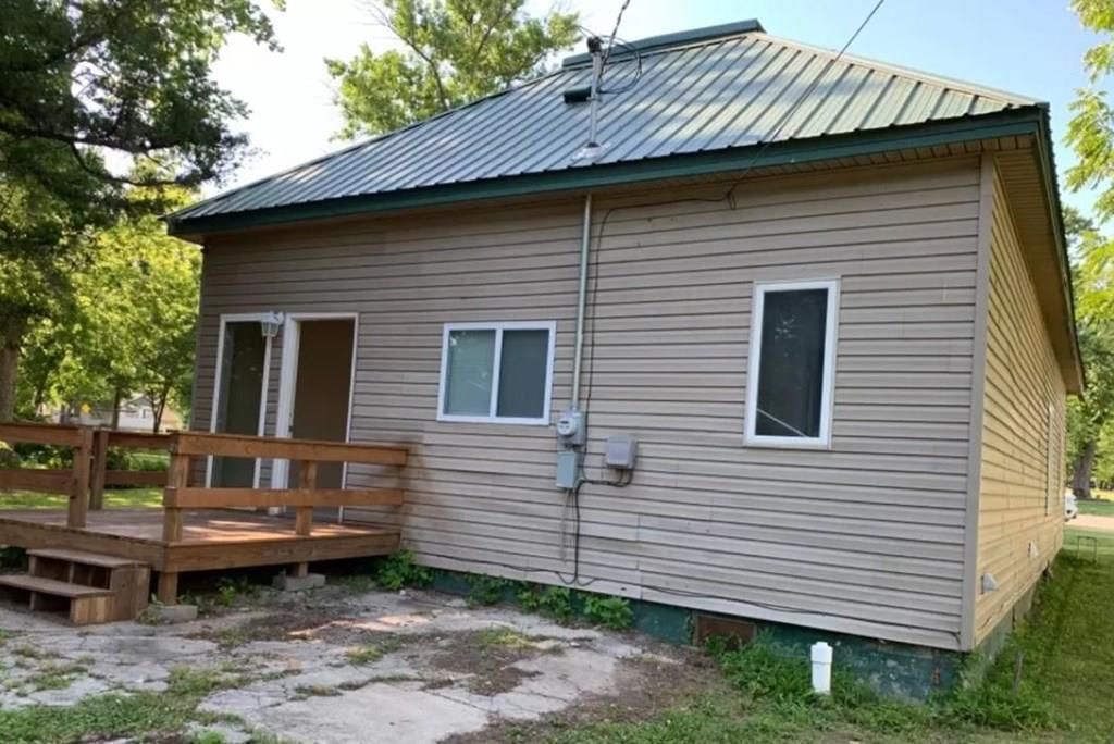 1223 Bridge Street — photo 22