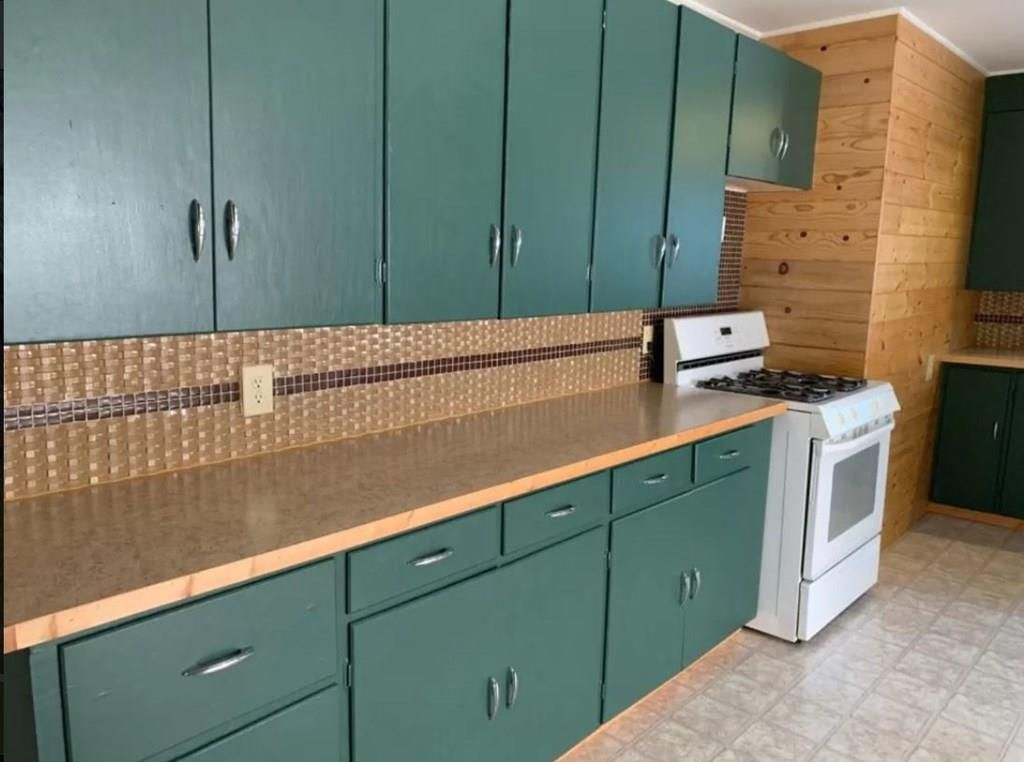 1223 Bridge Street — photo 8