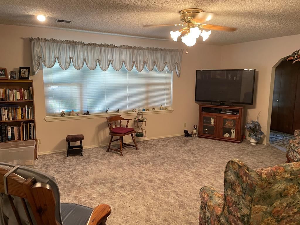 2000 N 11th N/A — photo 3