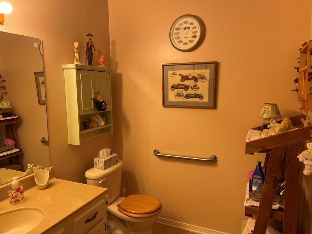 2000 N 11th N/A — photo 10