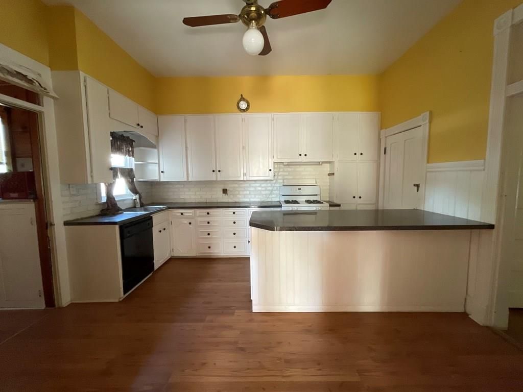 1700 Morgan Avenue — photo 11