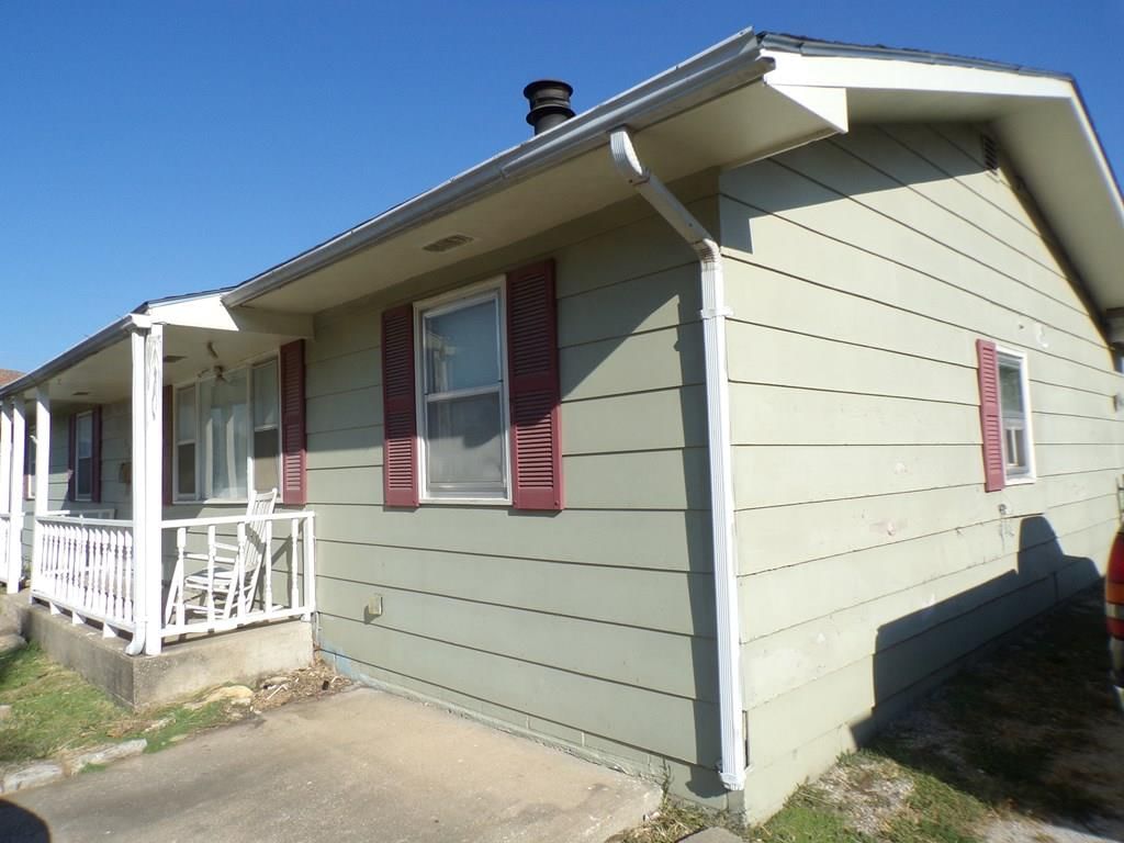 512 E Carpenter N/A — photo 3