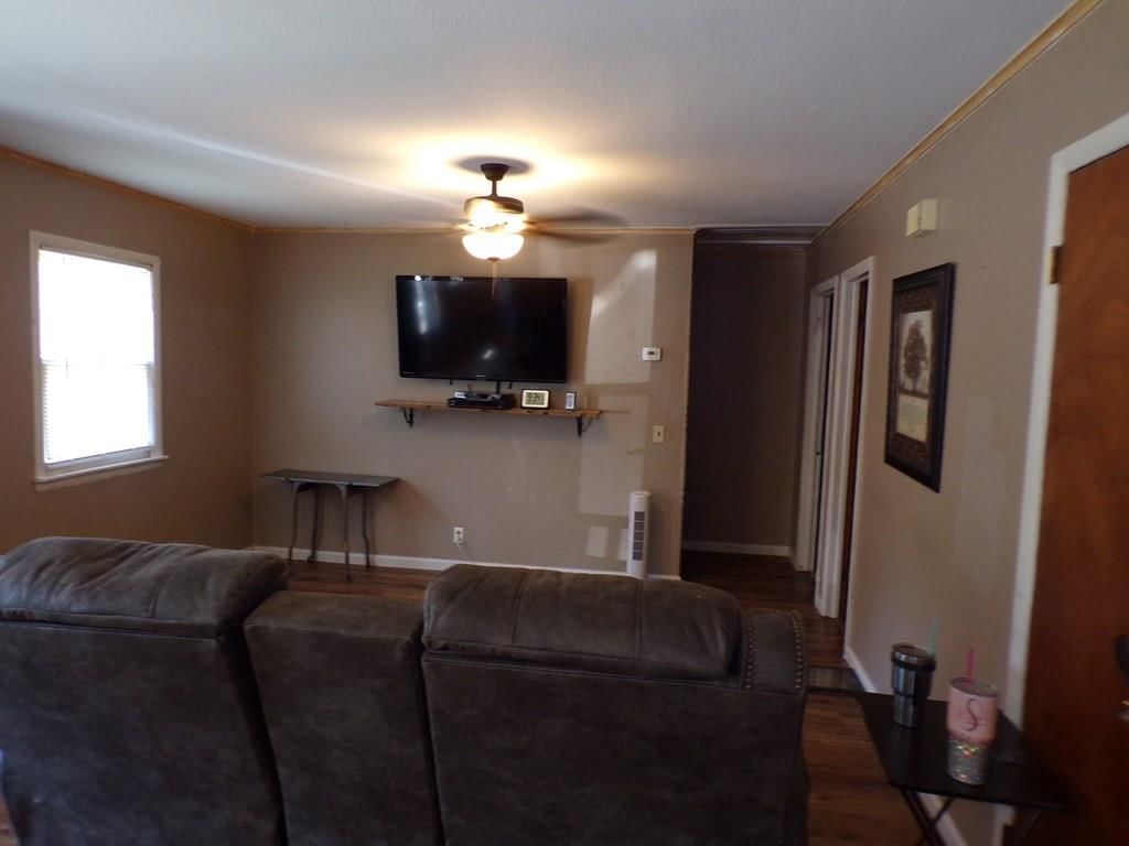 512 E Carpenter N/A — photo 5