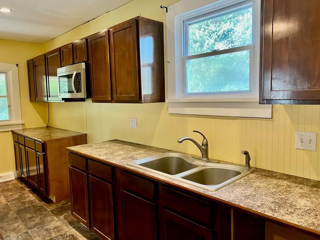 3628 Main Street — photo 10