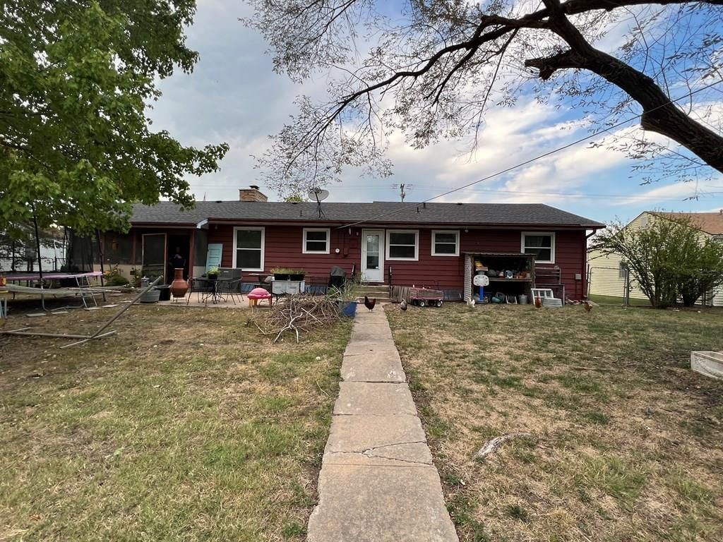 619 W Oak N/A — photo 24