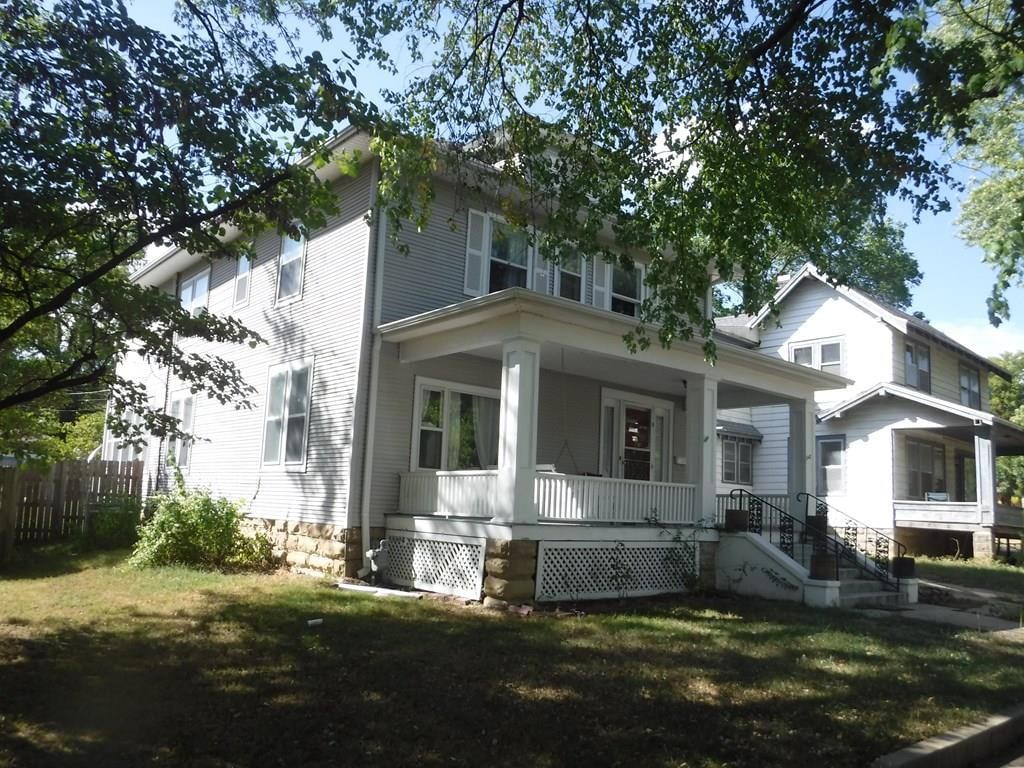 305 S 9th Street — photo 39