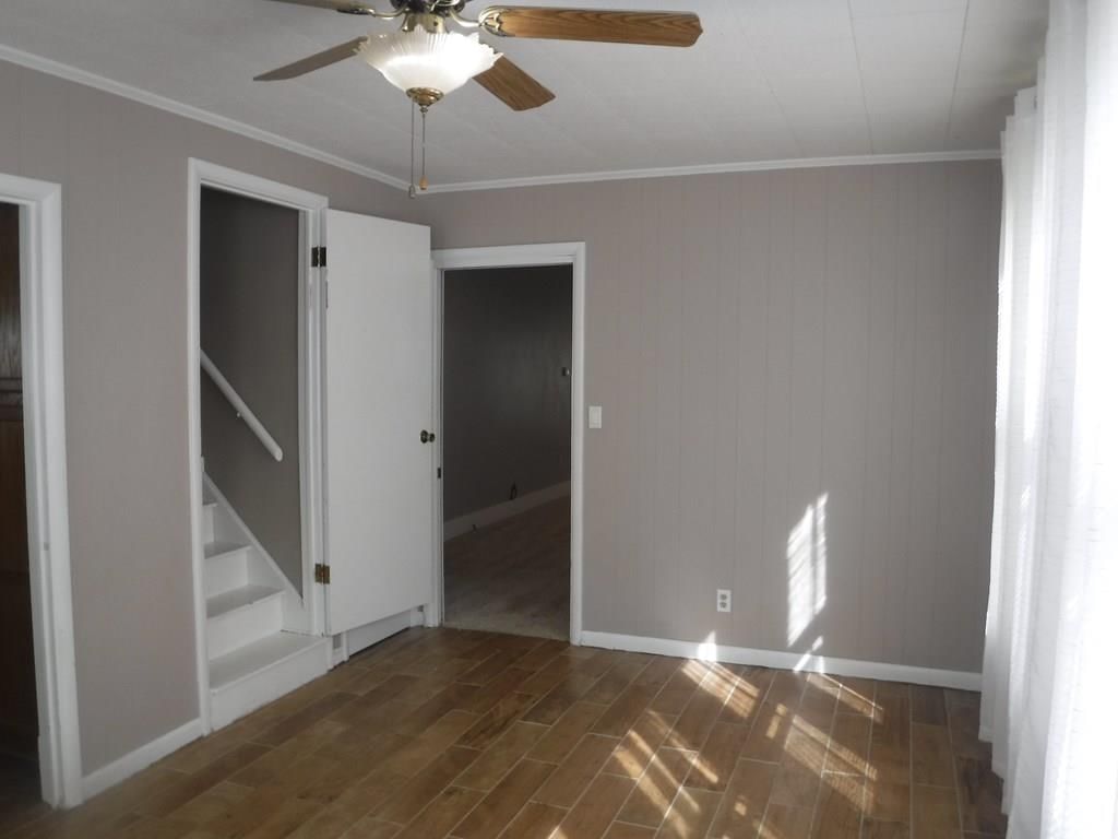305 S 9th Street — photo 9