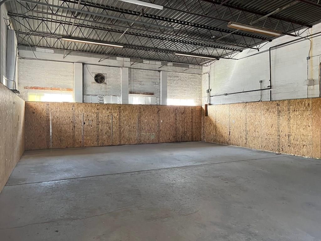 3830 Main Street — photo 10