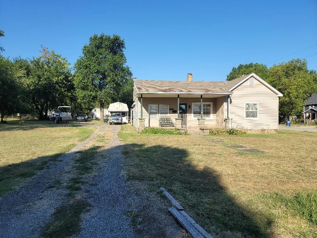 327 N Ohio N/A — photo 5