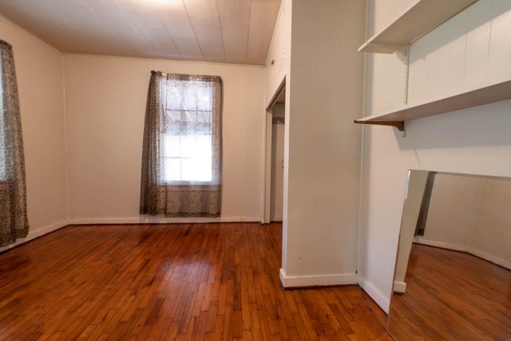1317 N Eighth N/A — photo 25