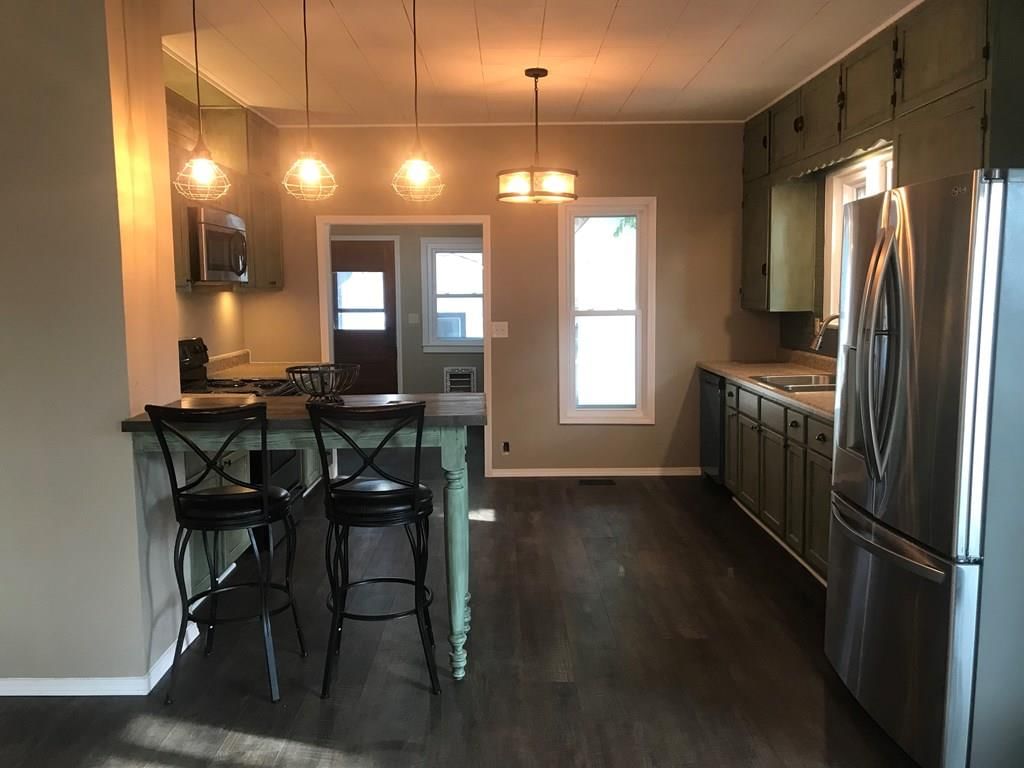 117 E 4th Avenue — photo 3