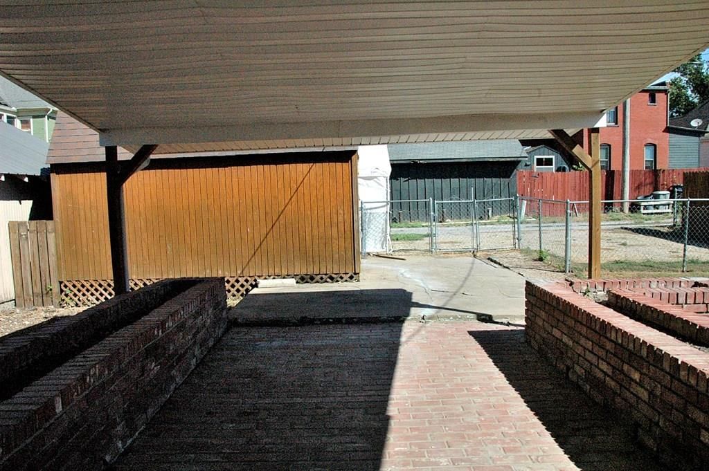 1421 Belmont N/A — photo 24