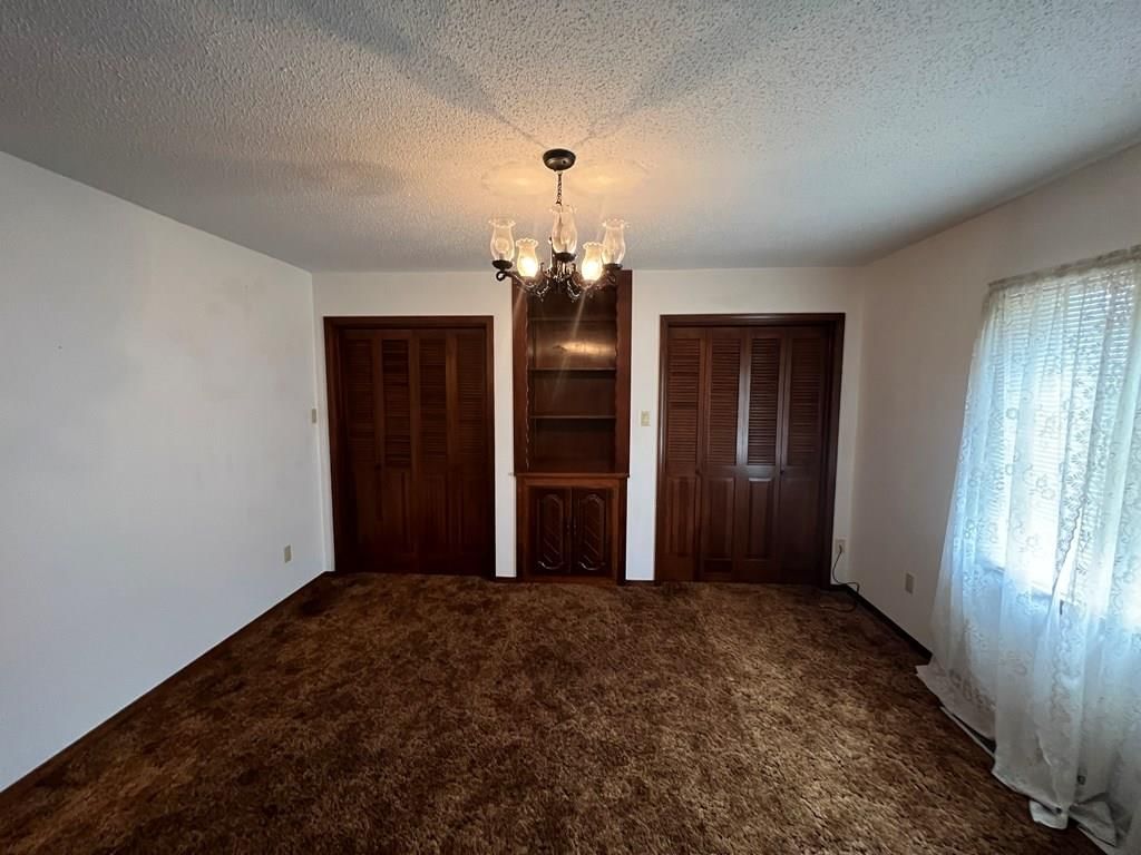 617 W Locust N/A — photo 18