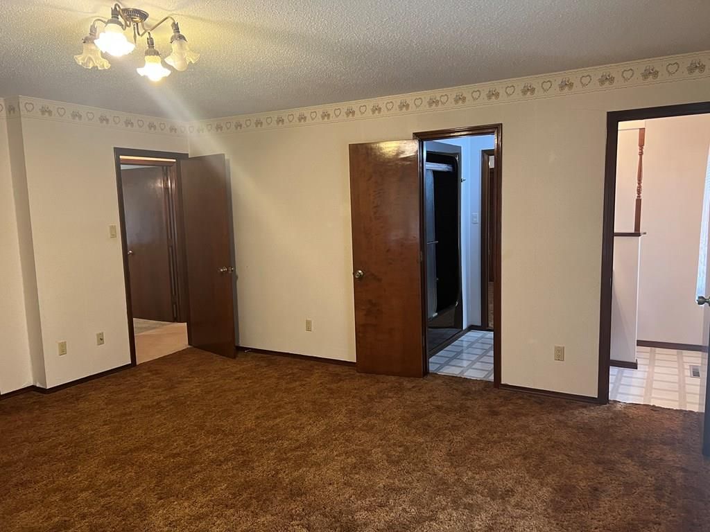 617 W Locust N/A — photo 20