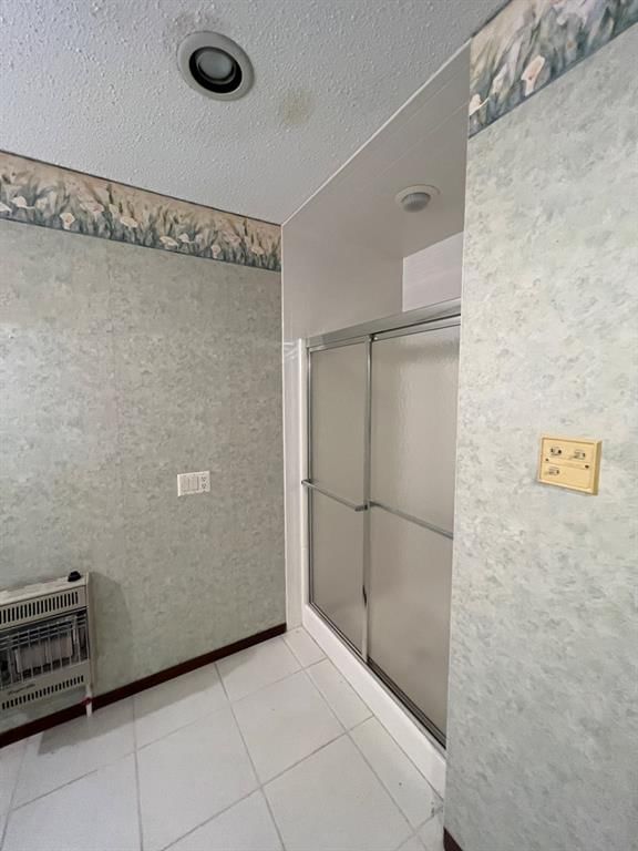 617 W Locust N/A — photo 26