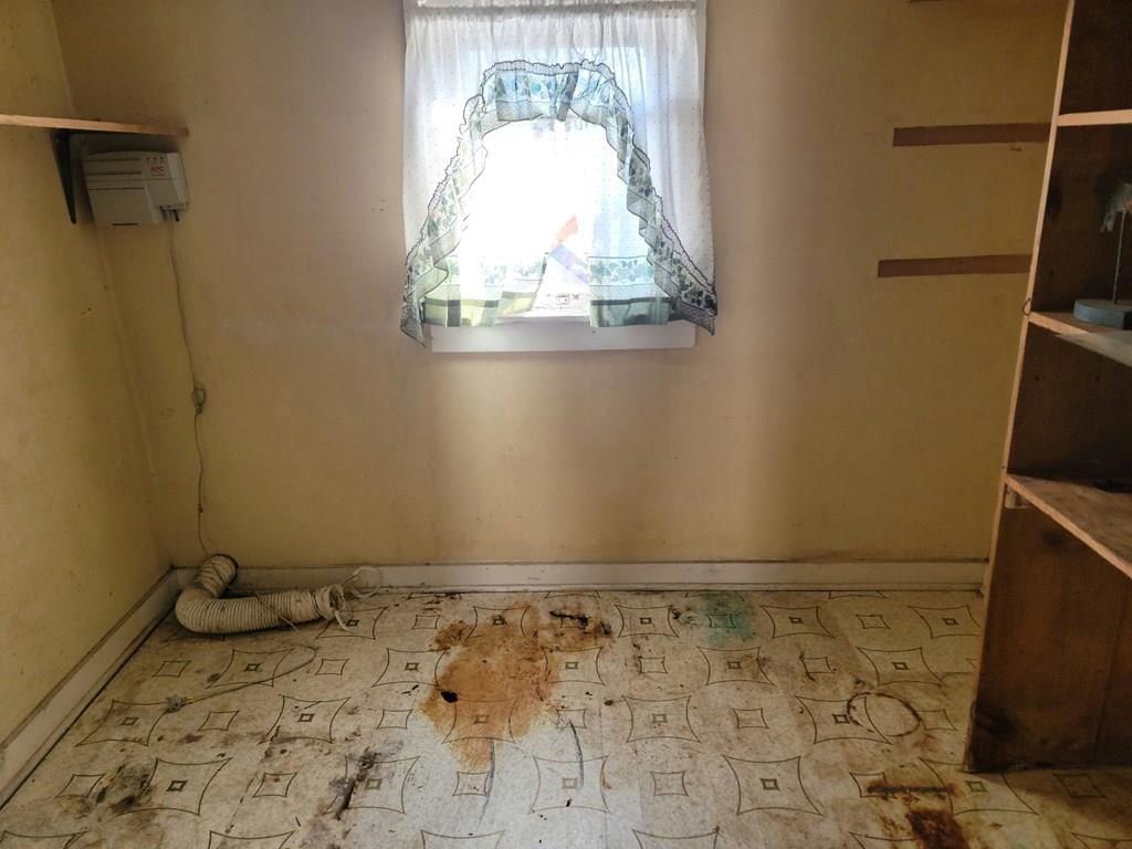 314 W Sycamore N/A — photo 22