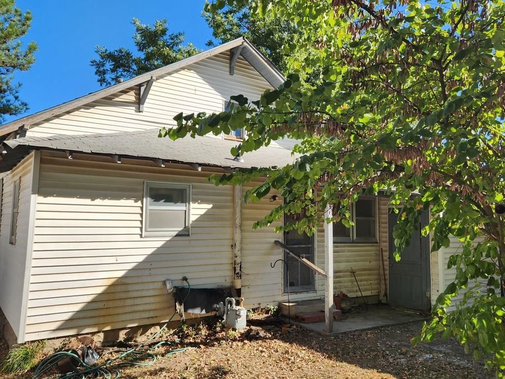 314 W Sycamore N/A — photo 5