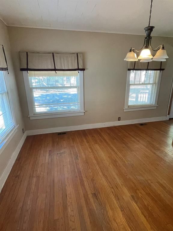 2724 Clark Avenue — photo 5