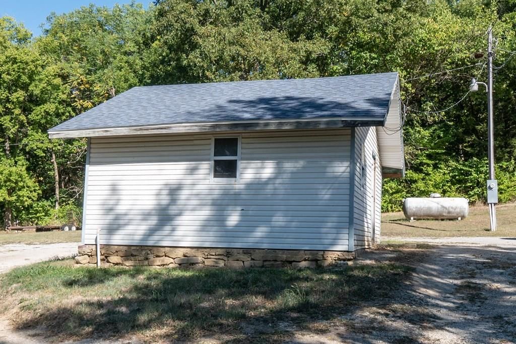 5919 Newton Road — photo 31