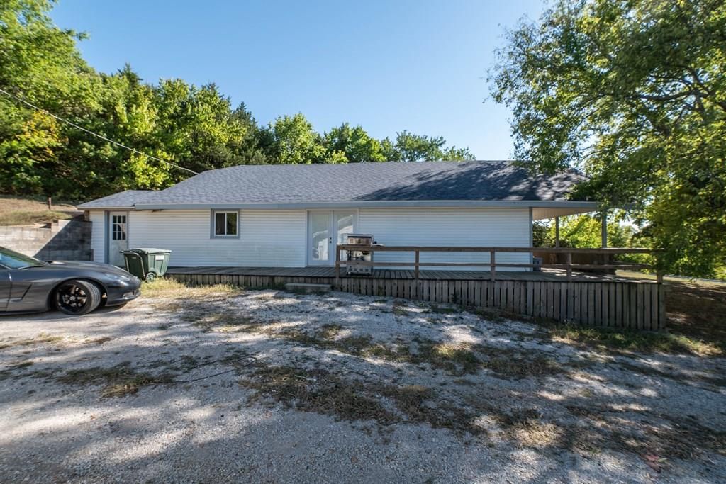 5919 Newton Road — photo 8