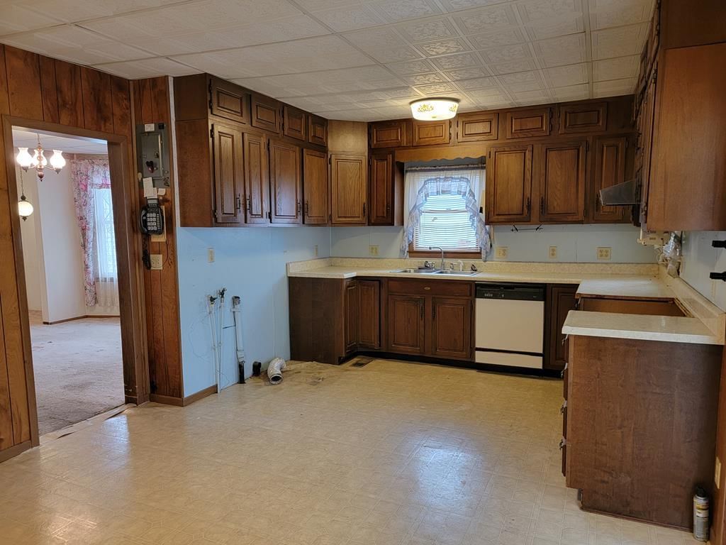 320 N Liberty N/A — photo 23