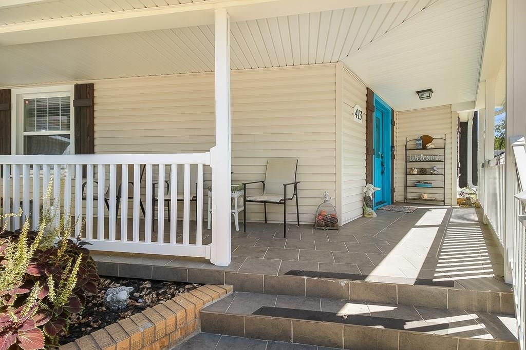 413 Murdock N/A — photo 2