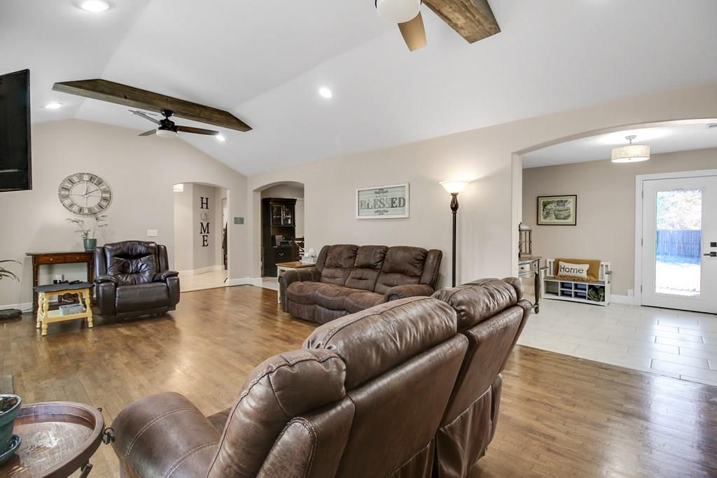 413 Murdock N/A — photo 12