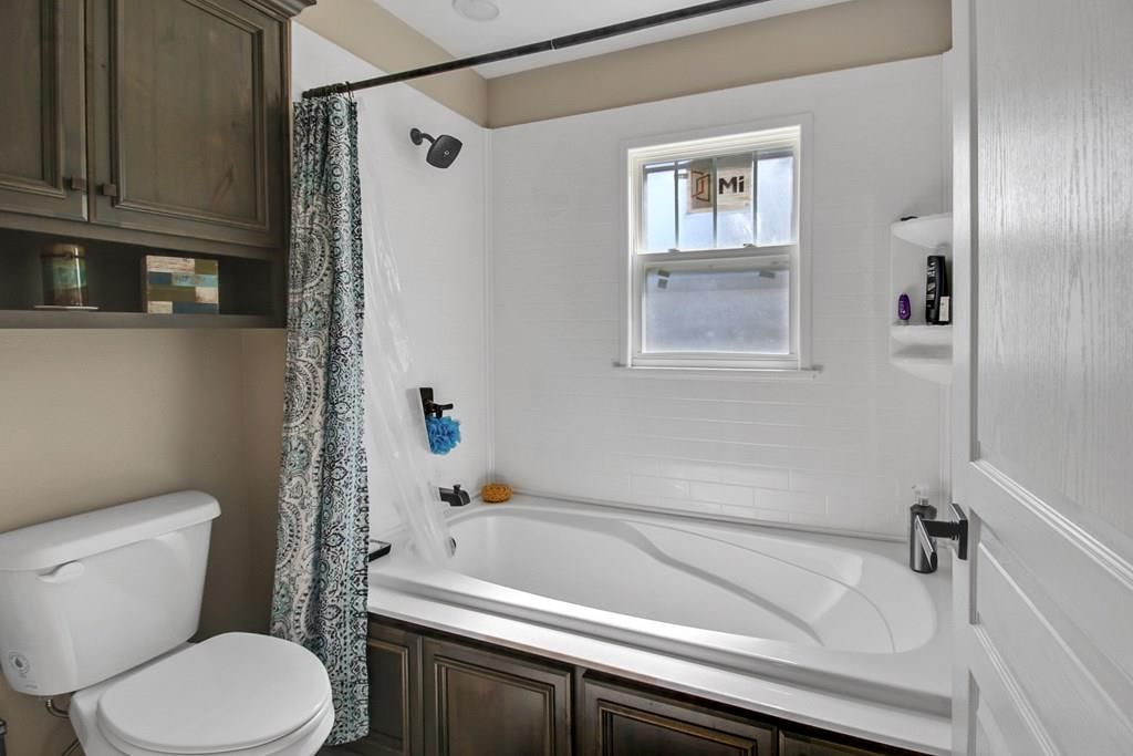 413 Murdock N/A — photo 23