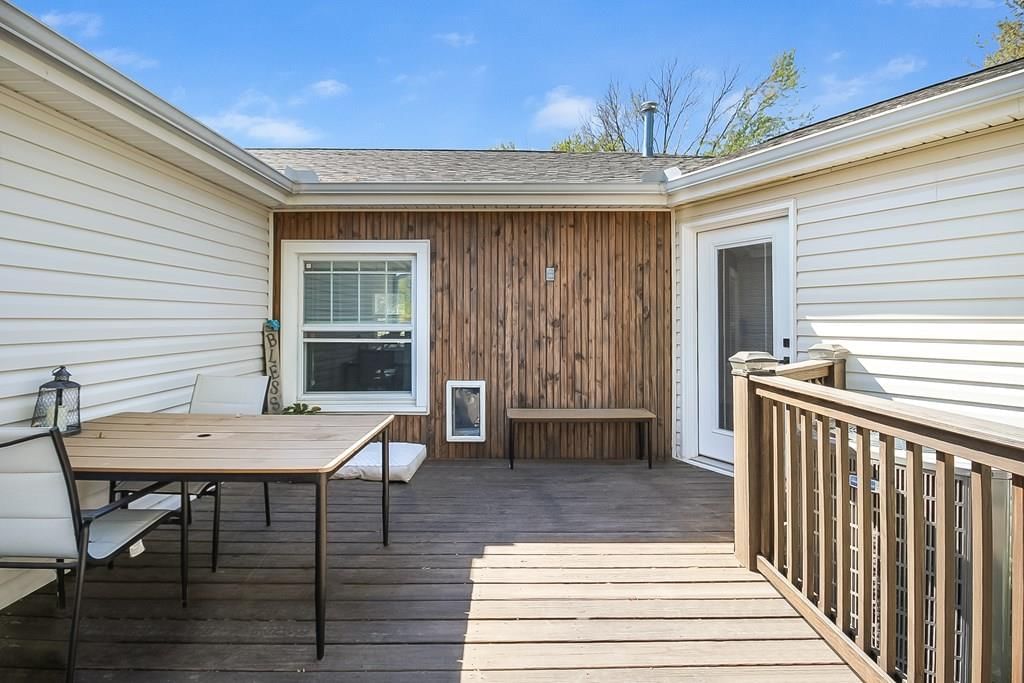 413 Murdock N/A — photo 32