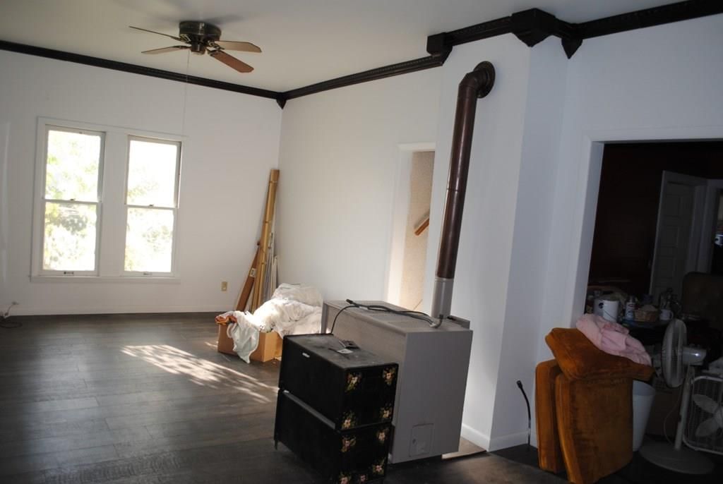 908 E Myrtle N/A — photo 18
