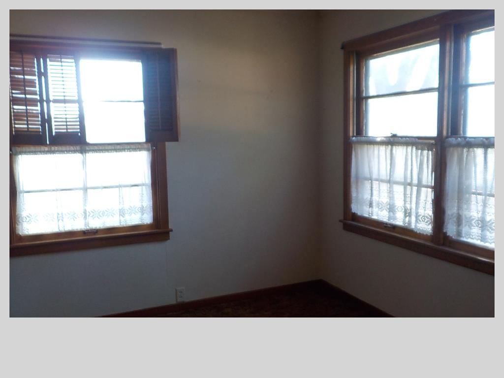 2404 S Walnut N/A — photo 41