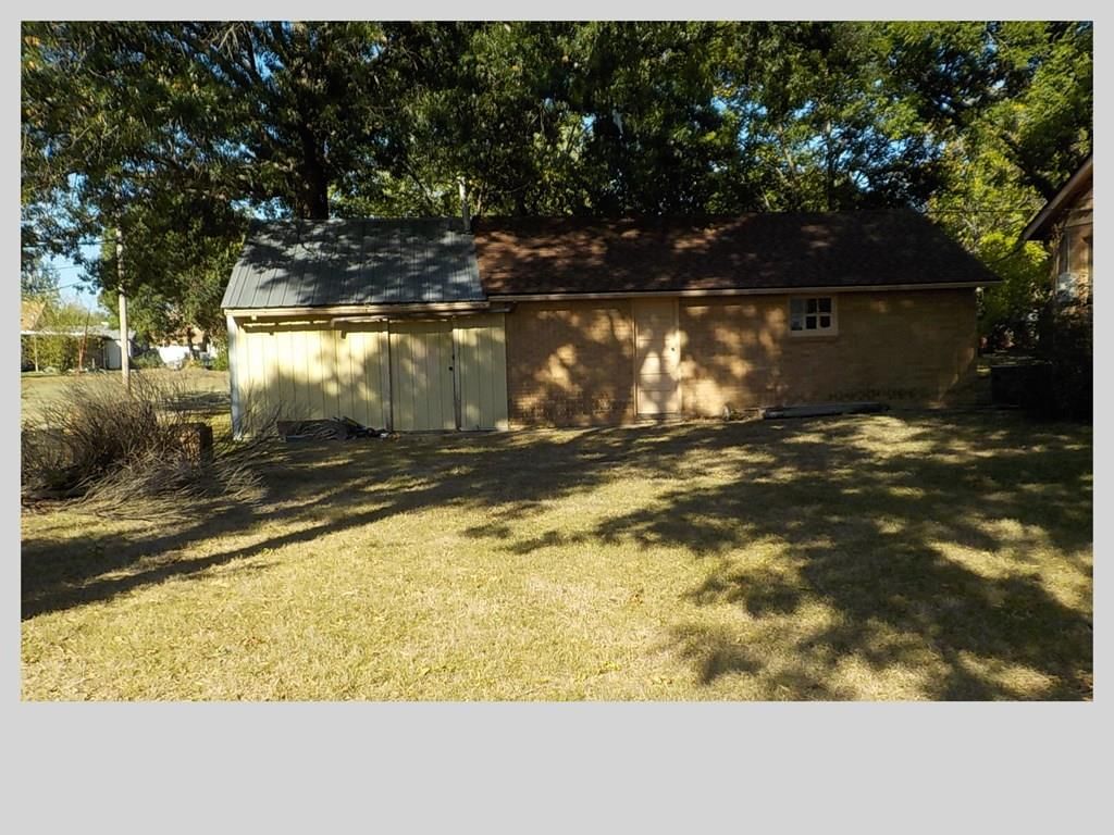 2404 S Walnut N/A — photo 10