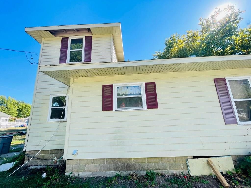 502 S Vermont N/A — photo 47