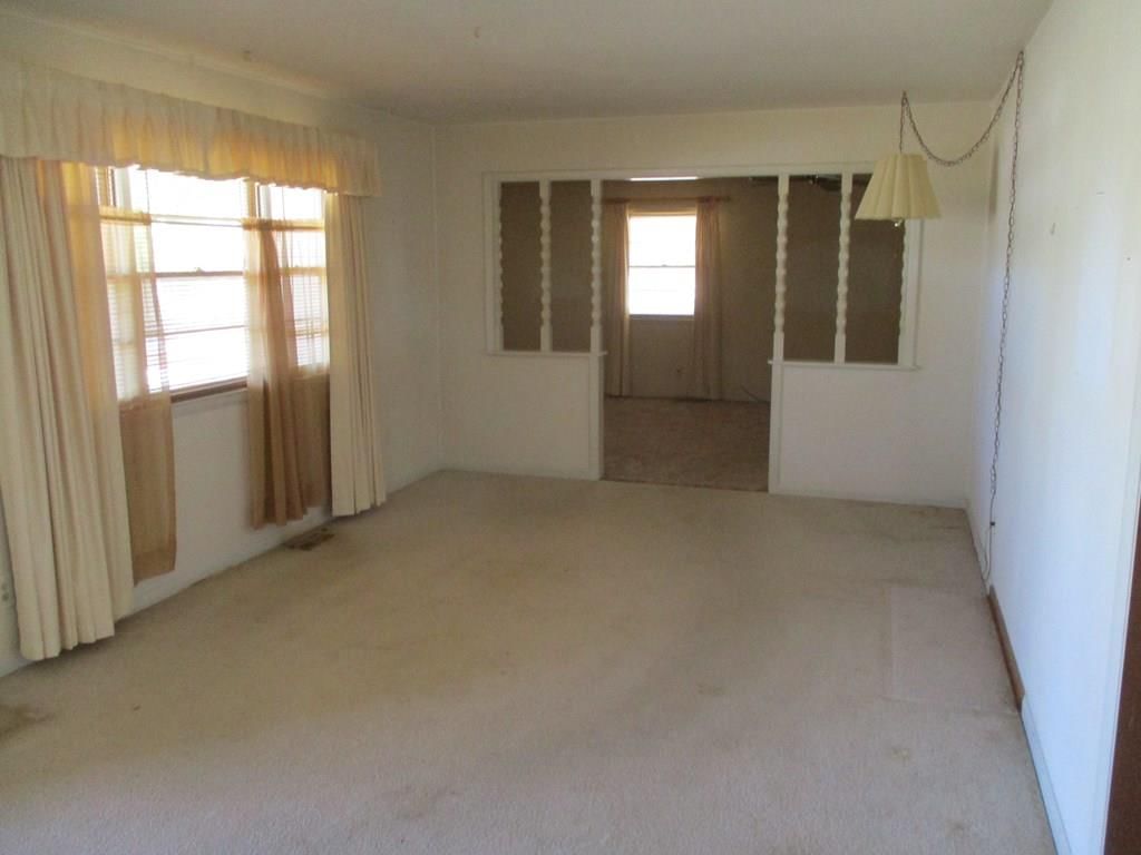 1110 Sunset Drive — photo 12