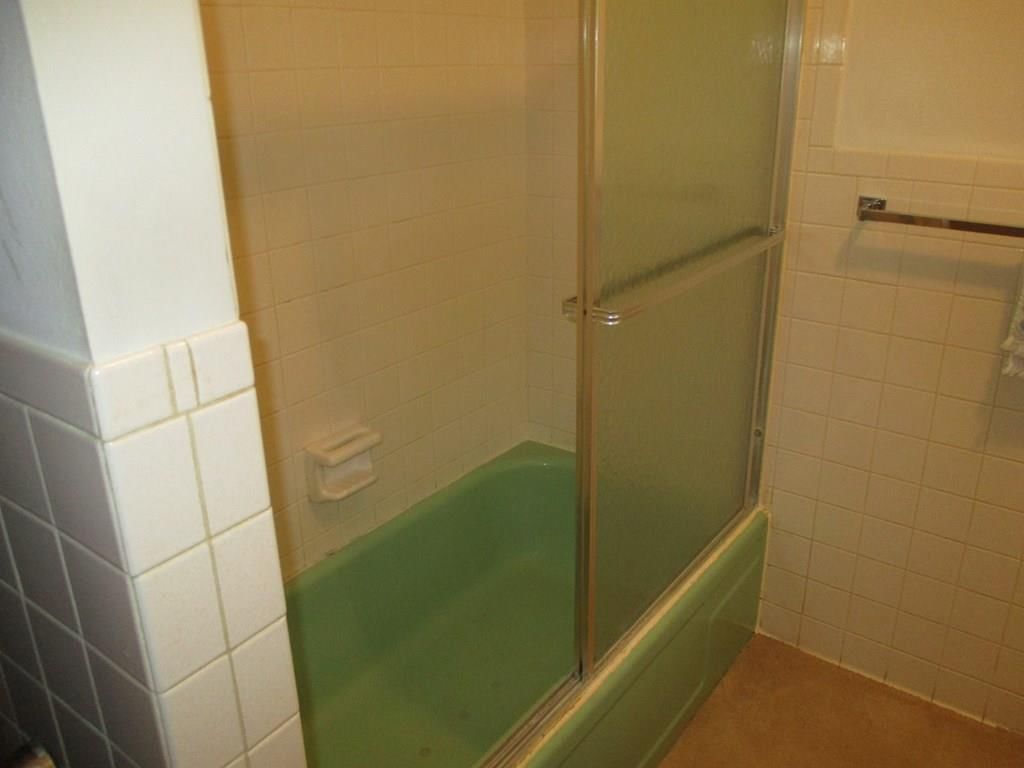 1110 Sunset Drive — photo 16