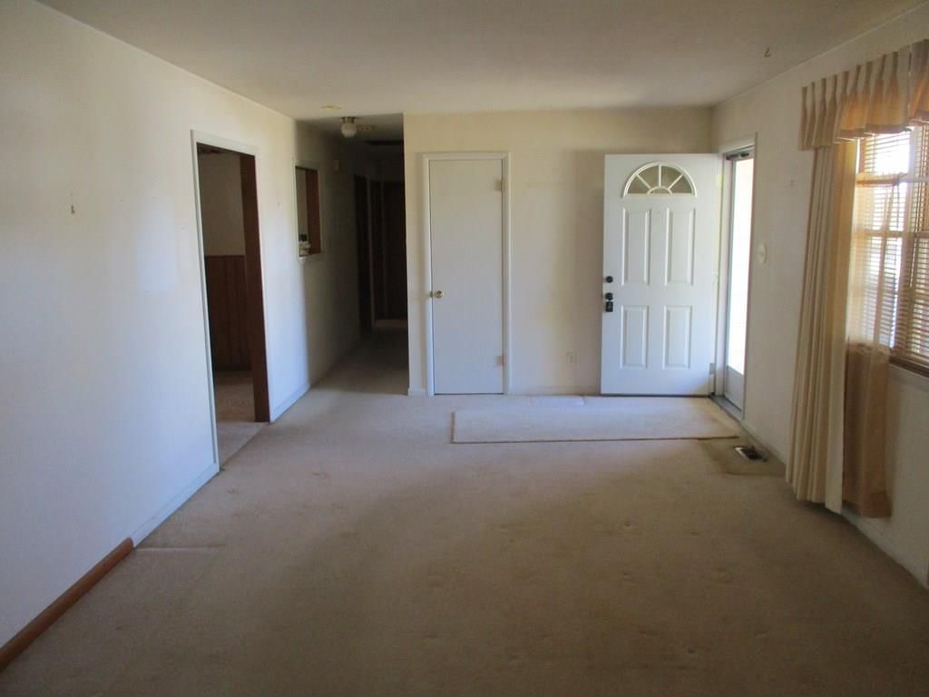 1110 Sunset Drive — photo 28