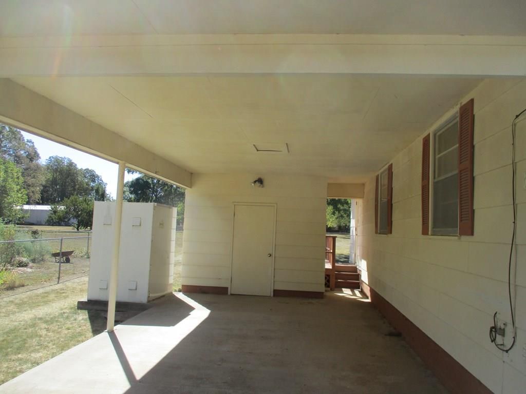 1110 Sunset Drive — photo 10