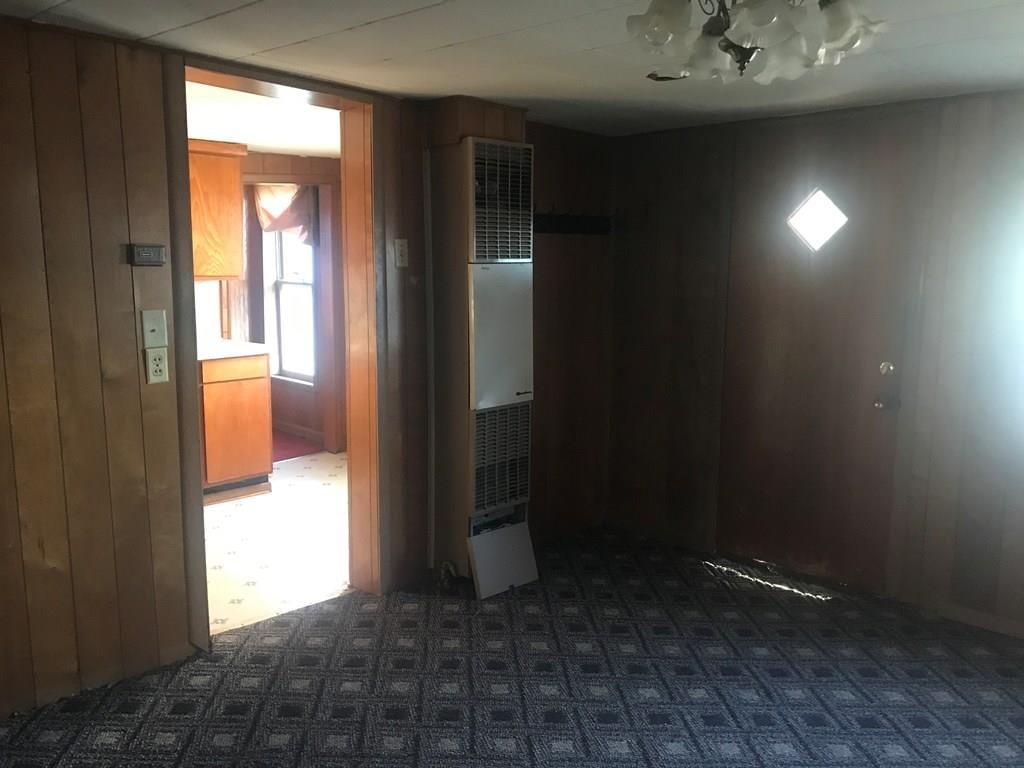 405 N East Street — photo 5