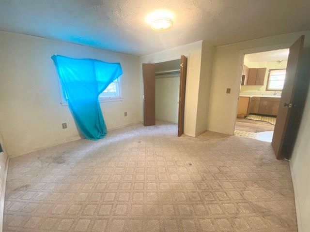 1025 E 8th Street — photo 12