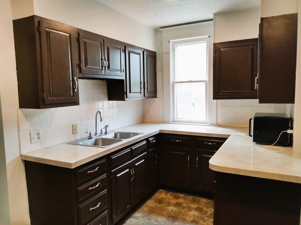 605 W Myrtle Street — photo 26