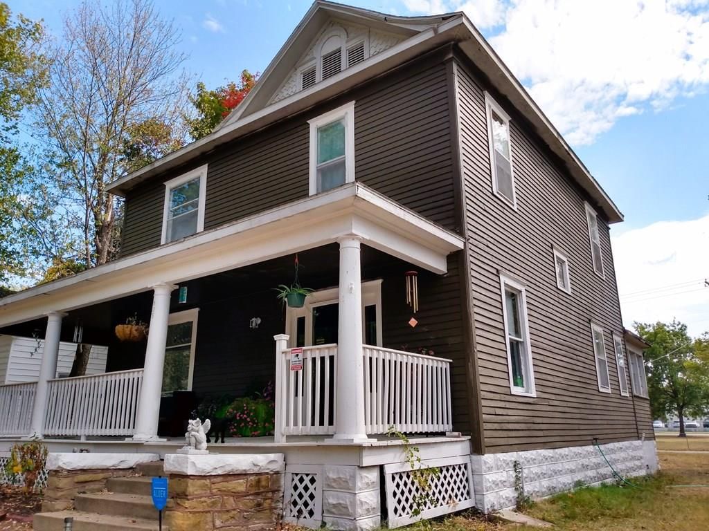 605 W Myrtle Street — photo 5