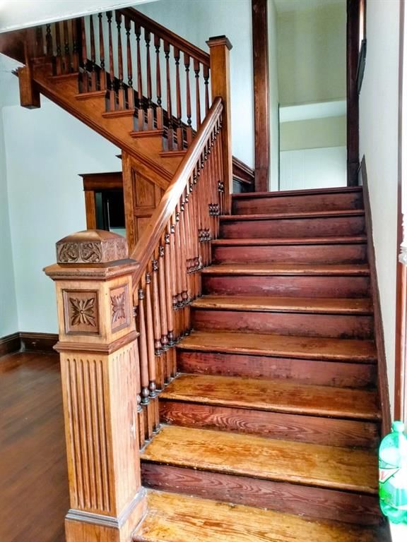 605 W Myrtle Street — photo 41