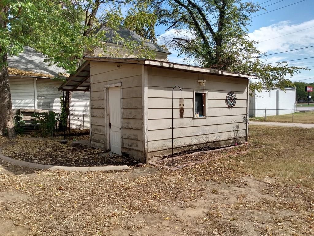 605 W Myrtle Street — photo 68