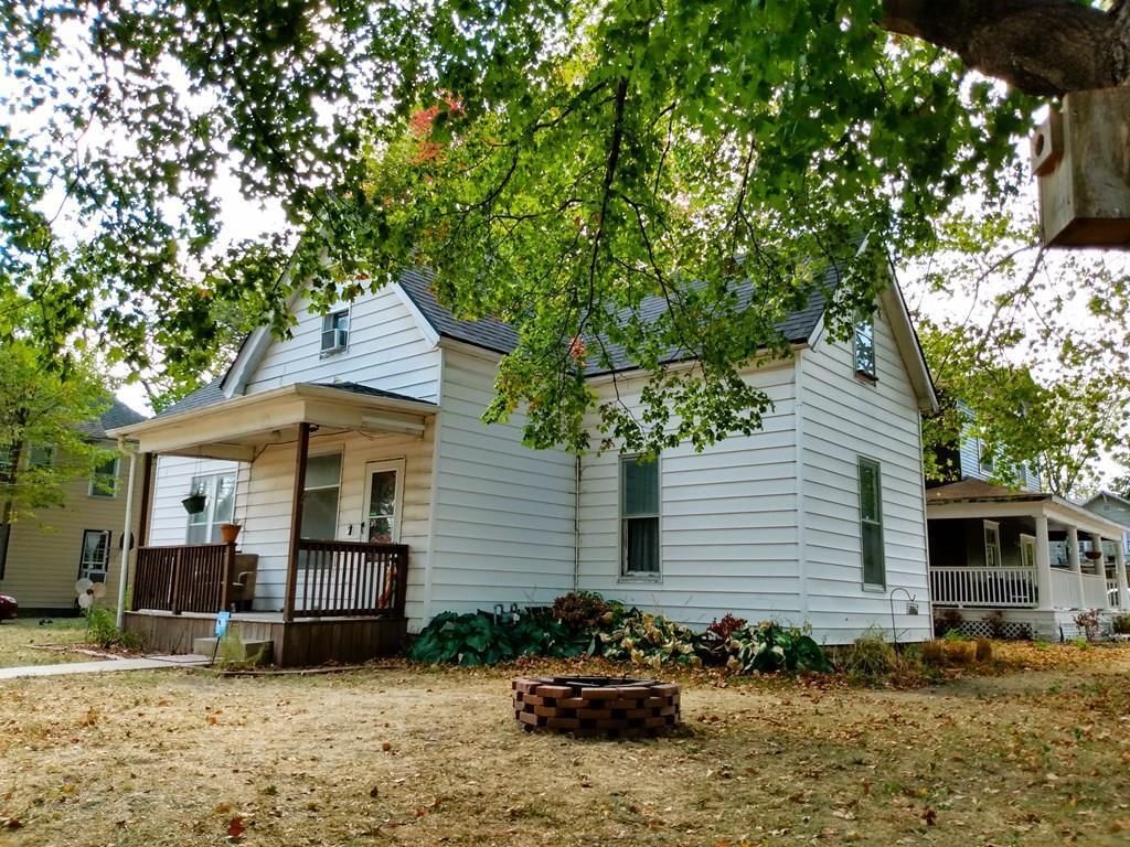 601 W Myrtle Street — photo 2
