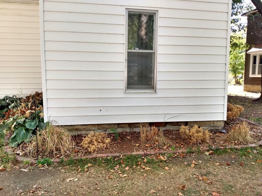 601 W Myrtle Street — photo 14